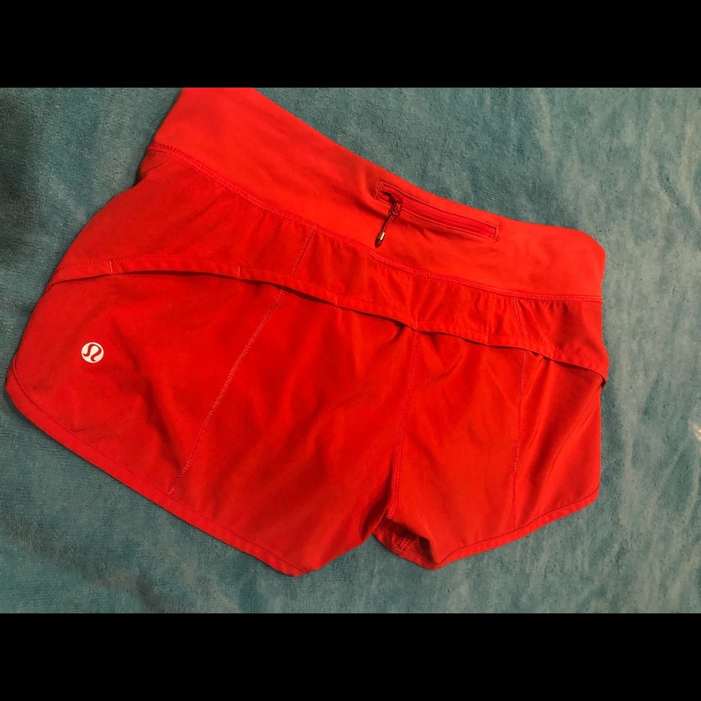 Lululemon 2.5” Speed Up Short